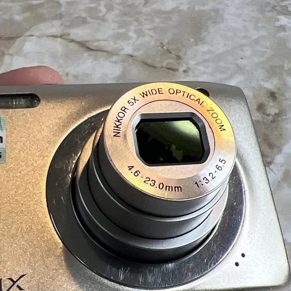 Nikon COOLPIX S2600 14.0MP 5x Optical Zoom Digital Camera Silver Tested READ